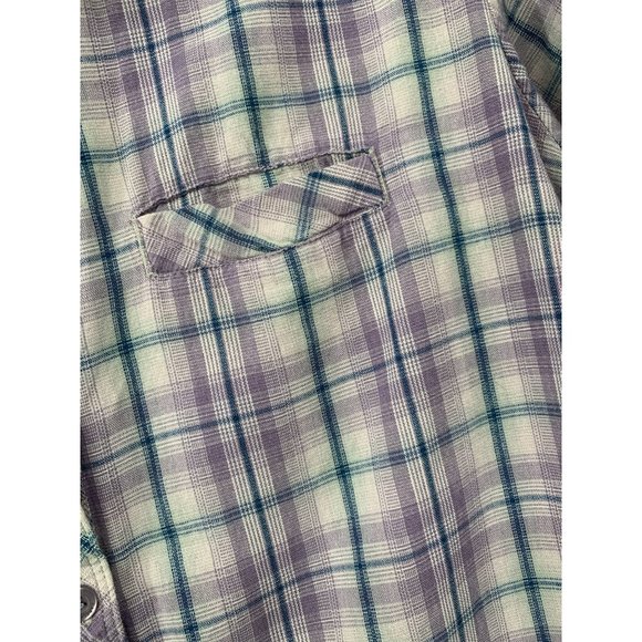 Cabela Womans Button Down with Pockets Short Sleeve  Large Purple | Blue Plaid - Picture 2 of 8